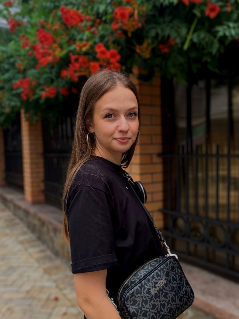 Шеменьова_Юлія.jpg