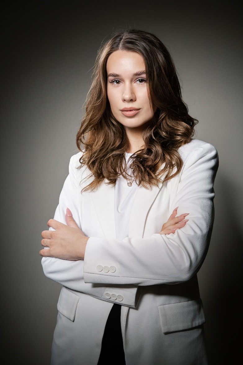 Шеменьова_Юлія.jpg